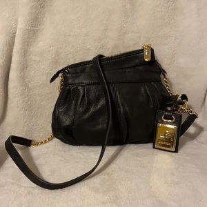B. Makowsky leather purse